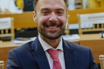 Caio Roberto (MDB), deputado paraibano alvo de operação da PF
- (crédito: Reprodução/Instagram) Caio Roberto (MDB), deputado paraibano alvo de operação da PF
- (crédito: Reprodução/Instagram)