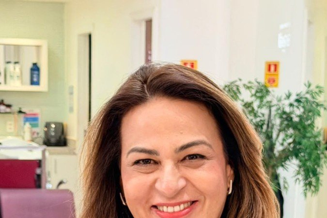 Monica Leoneth, cabeleireira do Lord Salão