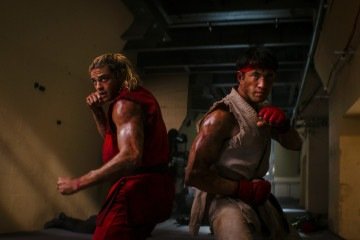Andrew Koji e Noah Centineo como Ryu e Ken Masters em cena do filme Street Fighter, com pré-venda de ingressos a partir de 1º de outubro - (crédito: Divulgação/Paramount) Andrew Koji e Noah Centineo como Ryu e Ken Masters em cena do filme Street Fighter, com pré-venda de ingressos a partir de 1º de outubro - (crédito: Divulgação/Paramount)