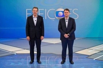 Os candidatos Fernando Haddad (PT) e Tarcísio de Freitas (Republicanos) no estúdio da TV Globo para participar do debate entre candidatos ao governo de São Paulo - (crédito: Bob Paulino/Globo) Os candidatos Fernando Haddad (PT) e Tarcísio de Freitas (Republicanos) no estúdio da TV Globo para participar do debate entre candidatos ao governo de São Paulo - (crédito: Bob Paulino/Globo)
