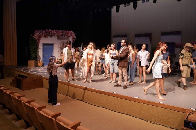 
Mamma Mia in Concert
Hoje, às 20h, e amanhã, às 17h e às 20h, no Teatro POUPEX (Setor Militar Urbano - SMU). Ingressos: a partir de R$ 40 (meia), no Sympla. Não recomendado para menores de 12 anos

