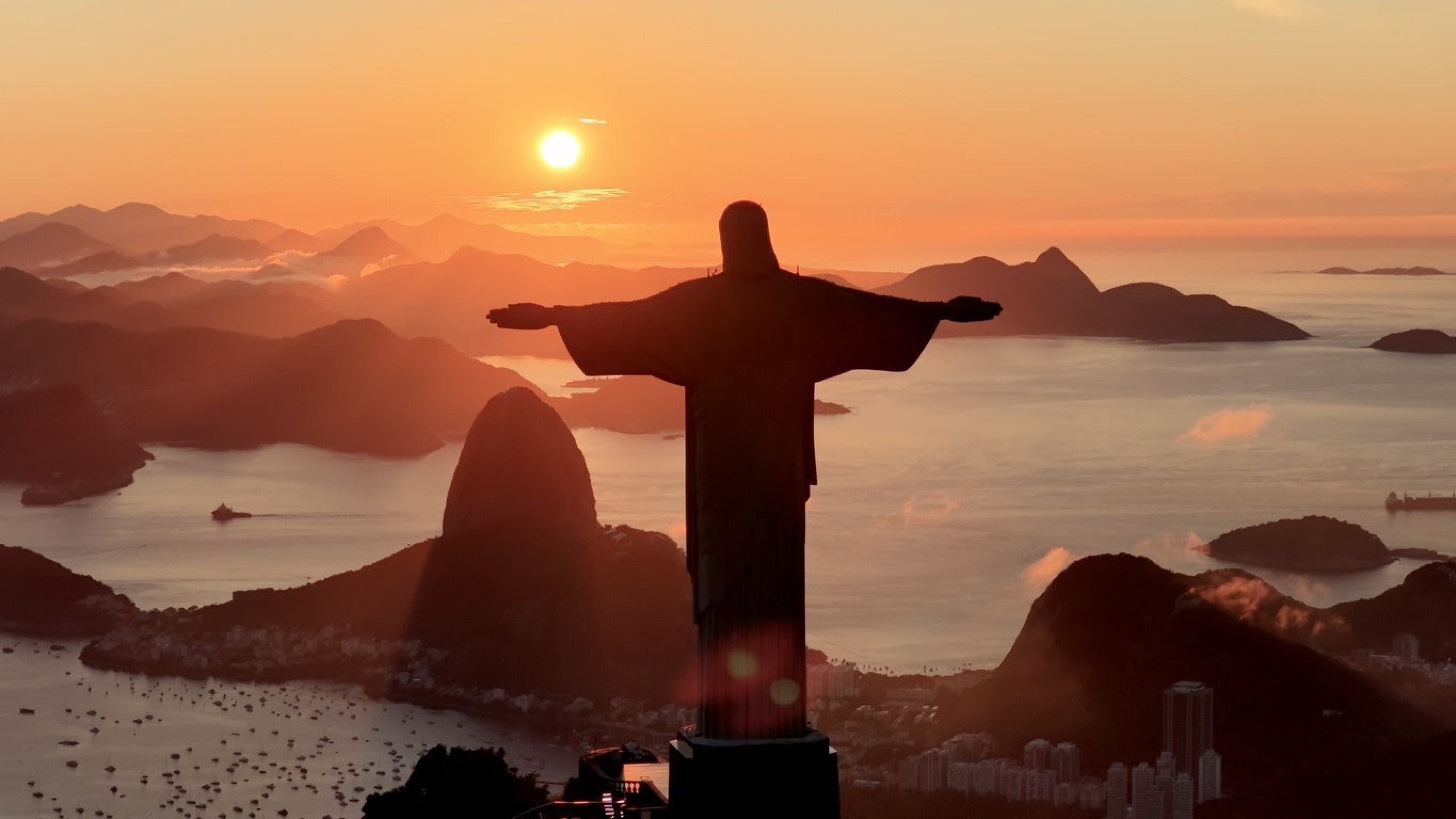 Cristo Redentor lidera buscas entre as 7 maravilhas do mundo