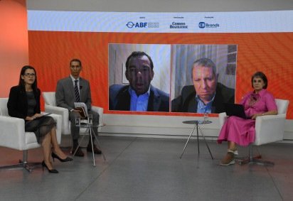 Mariana Niederauer, Carlos Alexandre e a ministra Maria Cristina Peduzzi, com os convidados do Correio Inside ao fundo: justiça e economia -  (crédito:  Marcelo Ferreira/CB/D.A Press) -Mariana Niederauer, Carlos Alexandre e a ministra Maria Cristina Peduzzi, com os convidados do Correio Inside ao fundo: justiça e economia -  (crédito:  Marcelo Ferreira/CB/D.A Press)