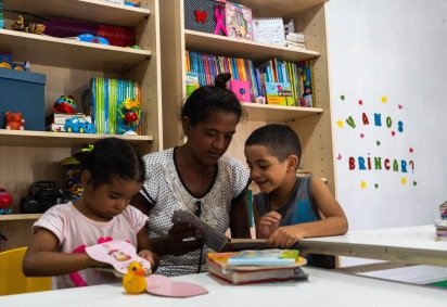 Relatório surge frente à possibilidade de aprofundamento dos cortes de financiamento na educação de refugiados -  (crédito: Alef Kaf/ACNUR)