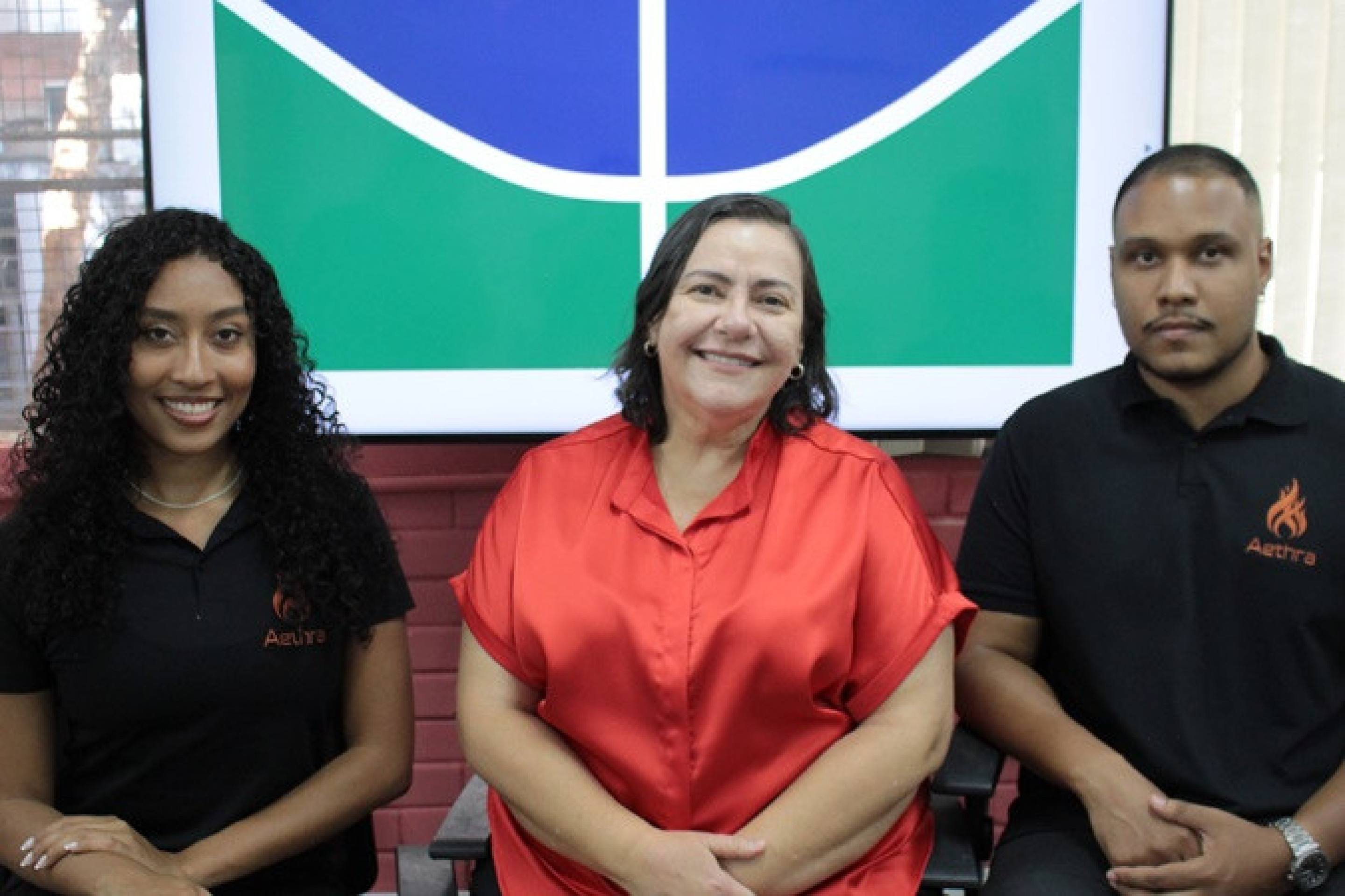 A parceria entre Mariana, a professora Josivania e Lucas resultou na cria&ccedil;&atilde;o de uma plataforma digital in&eacute;dita para mapear a rede apoio