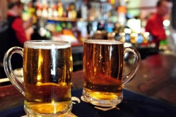 Em São Paulo, Minas Gerais e no Distrito Federal, não haverá qualquer tipo de restrição ao consumo de álcool - (crédito: Arquivo/Agência Brasil) Em São Paulo, Minas Gerais e no Distrito Federal, não haverá qualquer tipo de restrição ao consumo de álcool - (crédito: Arquivo/Agência Brasil)