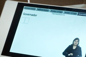 Para conquistar o governo estadual, o candidato precisa alcançar 50% mais 1 dos votos válidos, ou seja, descontando os brancos e nulos - (crédito: Ed Alves/CB/D.A Press) Para conquistar o governo estadual, o candidato precisa alcançar 50% mais 1 dos votos válidos, ou seja, descontando os brancos e nulos - (crédito: Ed Alves/CB/D.A Press)