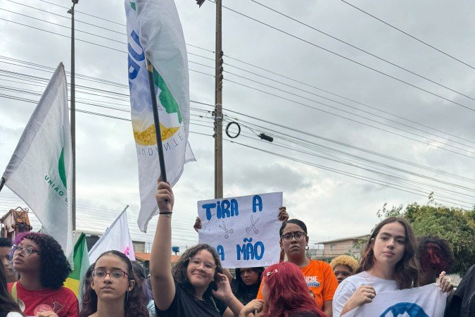 Os estudantes se reuniram nesta manhã -  (crédito: Divulgação)
