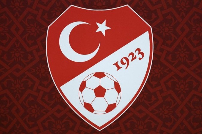 Investigação na Turquia já resultou na suspensão prévia de 149 árbitros e mais de mil jogadores - (crédito: Franck Fife/AFP) Investigação na Turquia já resultou na suspensão prévia de 149 árbitros e mais de mil jogadores - (crédito: Franck Fife/AFP)