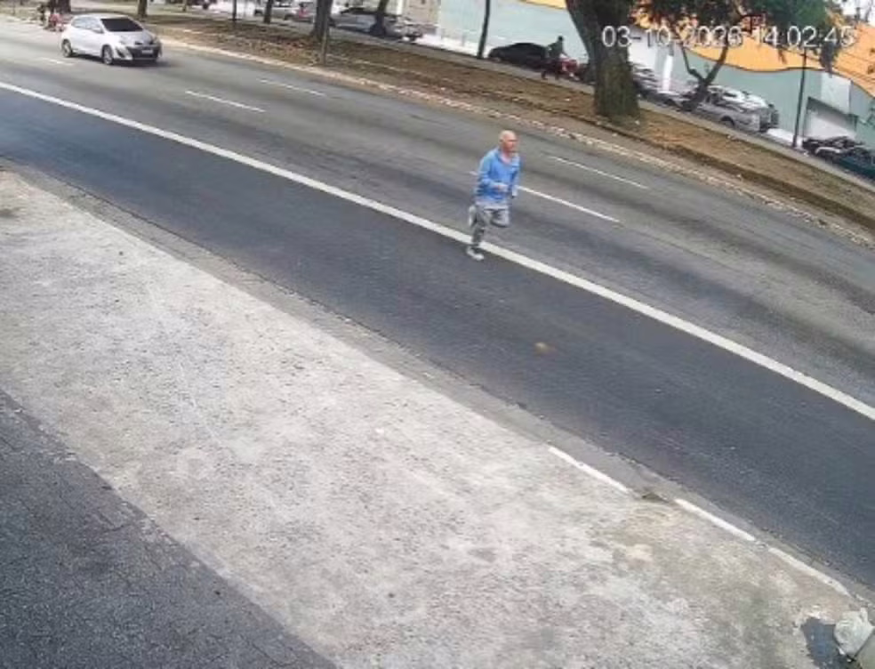 Jornalista Márcio Chaer durante perseguição a assaltante em São Paulo - (crédito: reprodução) Jornalista Márcio Chaer durante perseguição a assaltante em São Paulo - (crédito: reprodução)