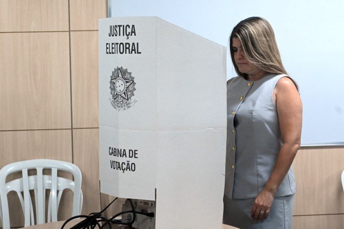 Urna e Cabine de Votação - (crédito: Ed Alves/CB/D.A Press) Urna e Cabine de Votação - (crédito: Ed Alves/CB/D.A Press)