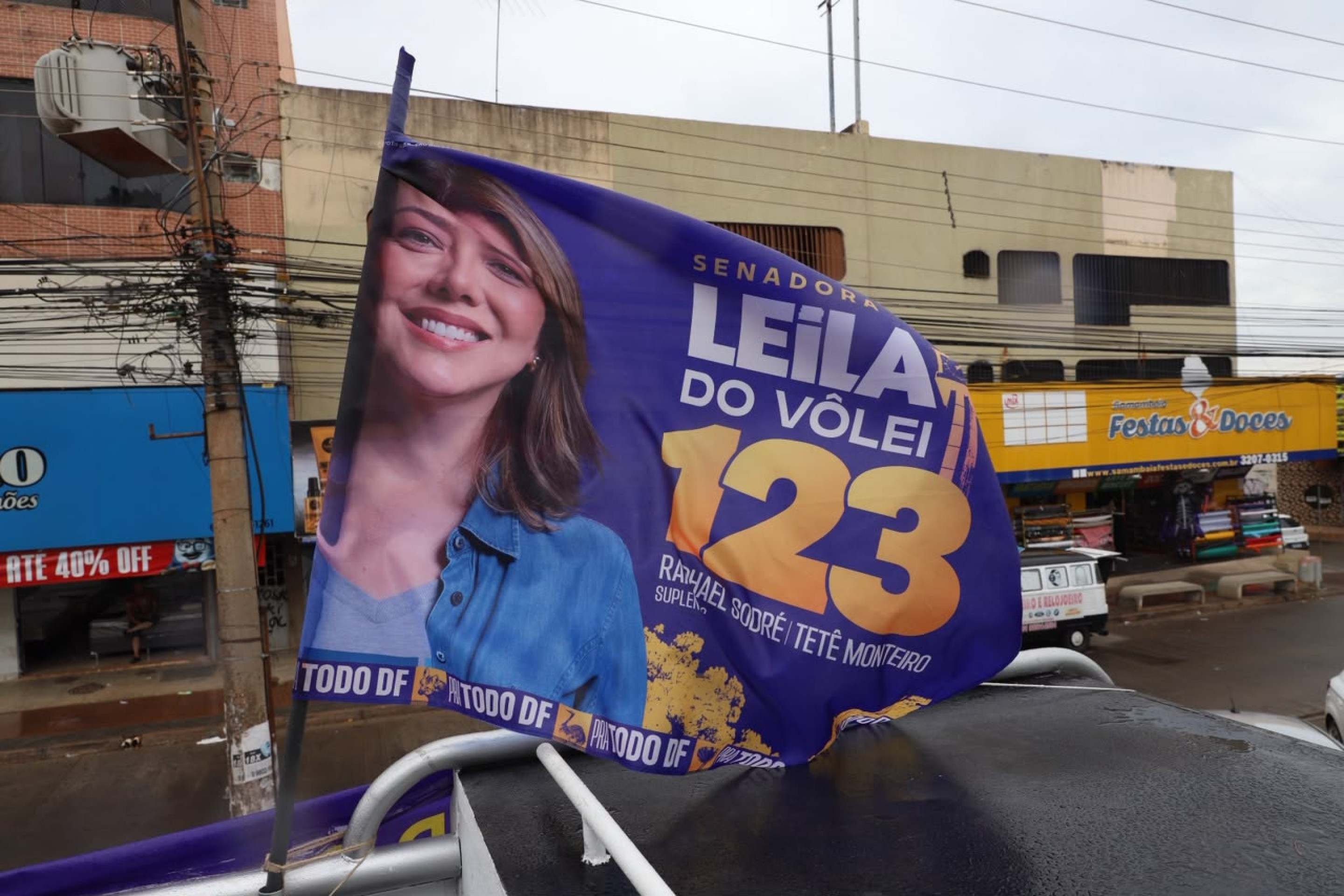 Leila do Volei (PDT) no &uacute;ltimo dia de campanha 