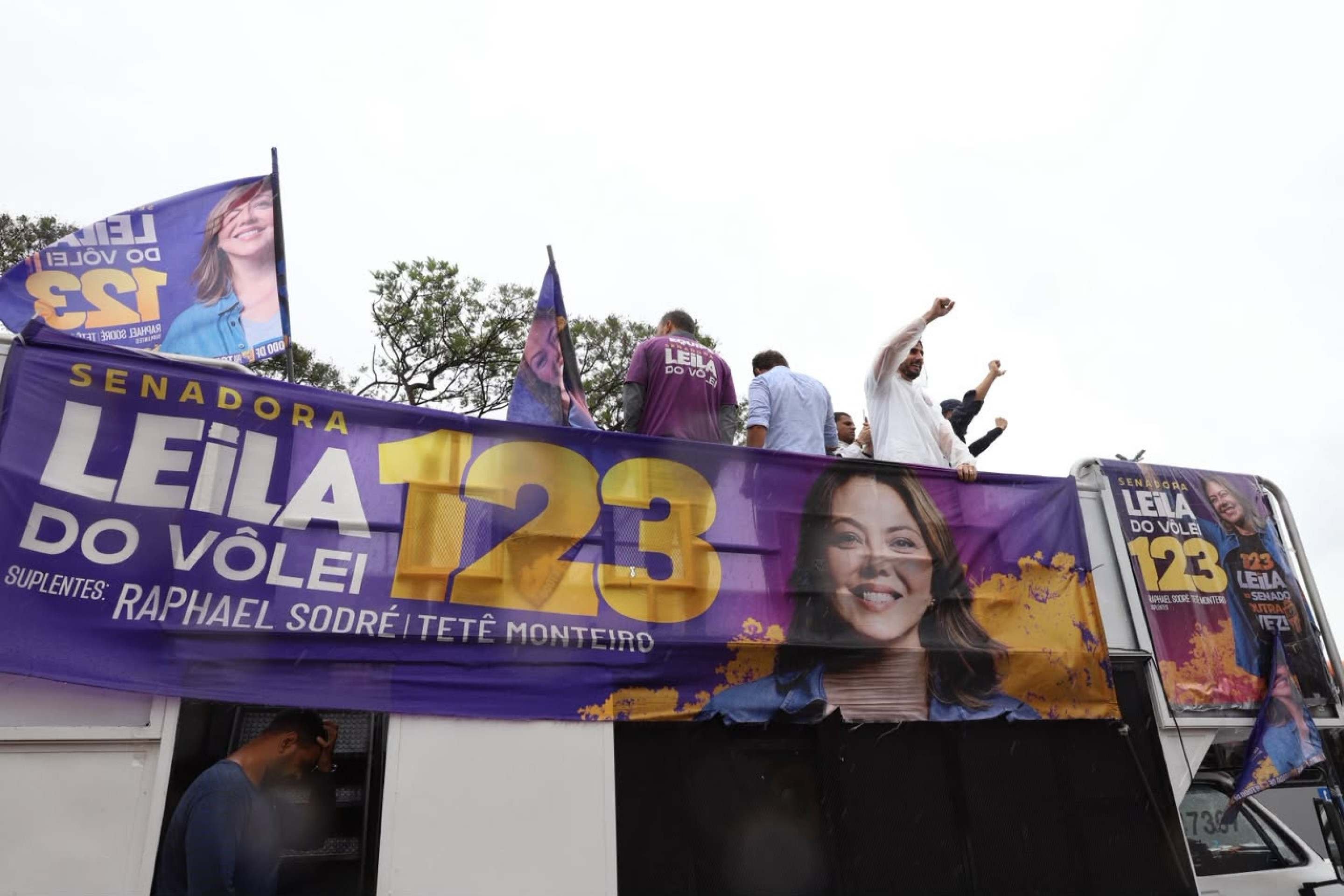 Leila do Volei (PDT) no &uacute;ltimo dia de campanha 
