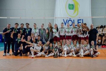 O Fluminense conquistou o título com vitórias sobre o Brasília Vôlei e o Universitario do Peru - (crédito: Rogério Guerreiro/Brasília Vôlei) O Fluminense conquistou o título com vitórias sobre o Brasília Vôlei e o Universitario do Peru - (crédito: Rogério Guerreiro/Brasília Vôlei)