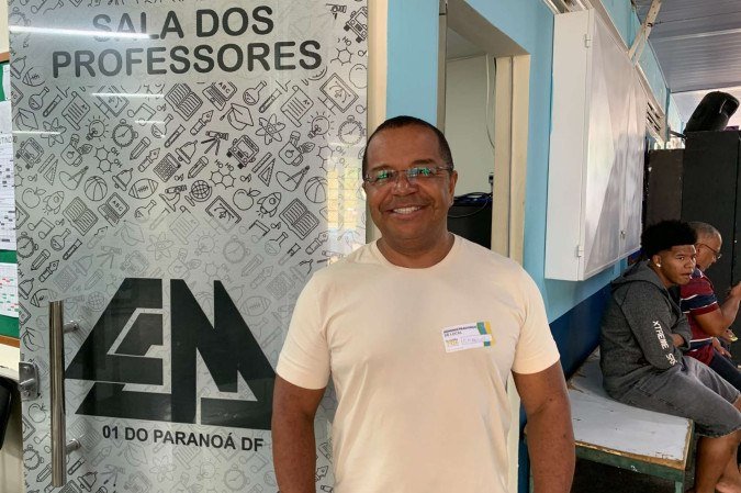 Emanuel Barbosa, administrador de local de votação