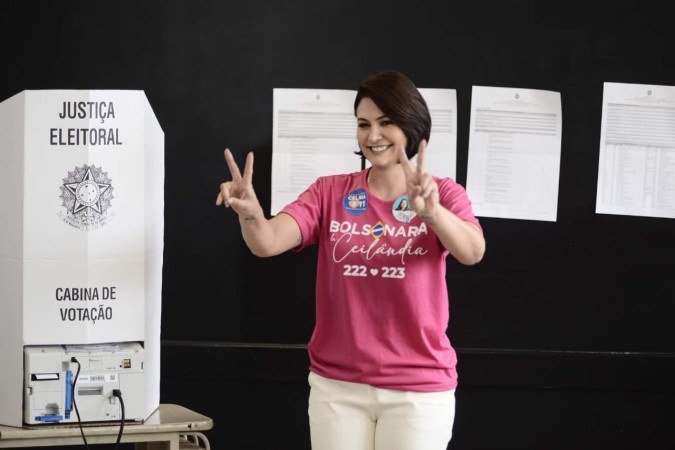 Michelle Bolsonaro diz esperar vitória em candidatura ao senado
- (crédito: Minervino Júnior/CB/DA Press) Michelle Bolsonaro diz esperar vitória em candidatura ao senado
- (crédito: Minervino Júnior/CB/DA Press)
