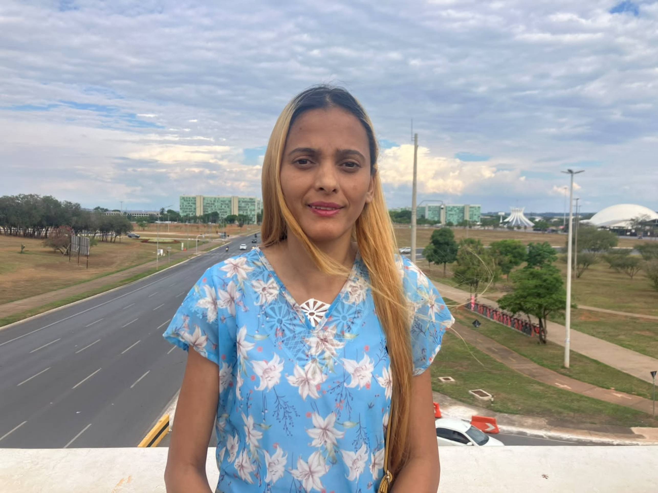Daiane teve que pegar v&aacute;rias condu&ccedil;&otilde;es para ir votar e depois no retorno para casa