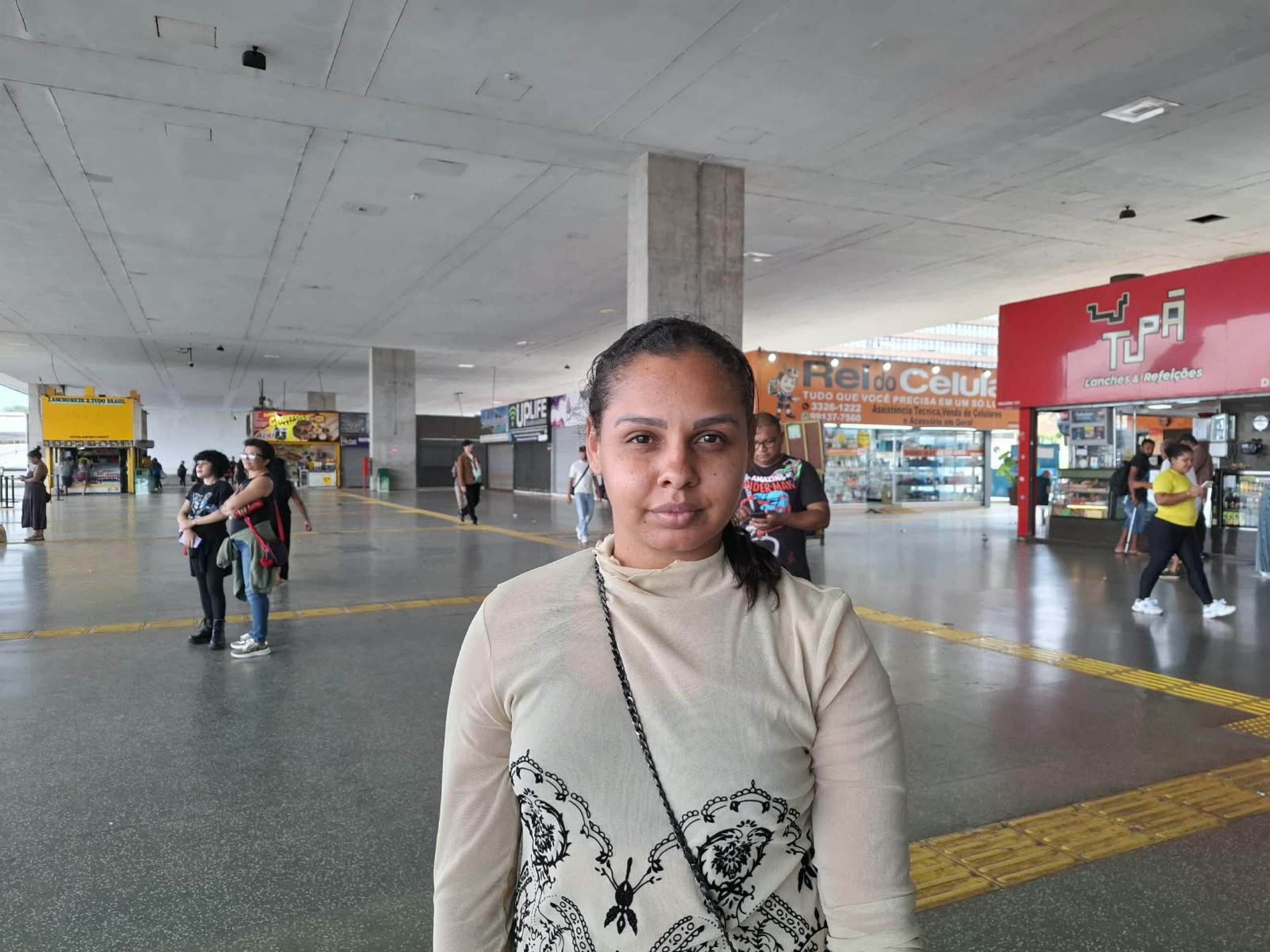Aline Gon&ccedil;alves n&atilde;o teve problemas com o transporte neste domingo de elei&ccedil;&atilde;o