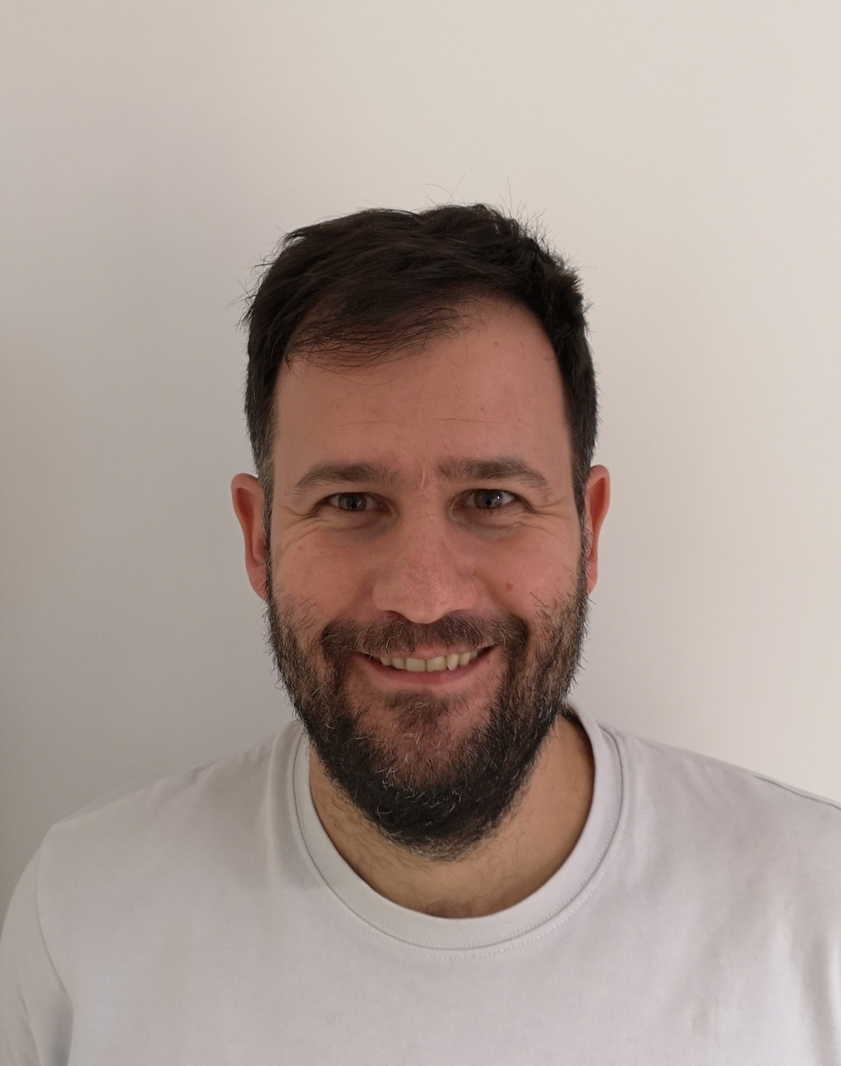Pedro Riera, professor associado de ci&ecirc;ncia pol&iacute;tica e diretor do Departamento de Ci&ecirc;ncias Sociais da Universidad Carlos III de Madrid       