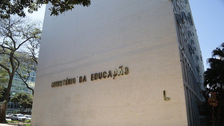 O Ministério da Educação (MEC) anunciou a liberação de R$ 6,9 milhões para instituições de ensino no Rio Grande do Sul - (crédito: Reprodução/MEC) O Ministério da Educação (MEC) anunciou a liberação de R$ 6,9 milhões para instituições de ensino no Rio Grande do Sul - (crédito: Reprodução/MEC)
