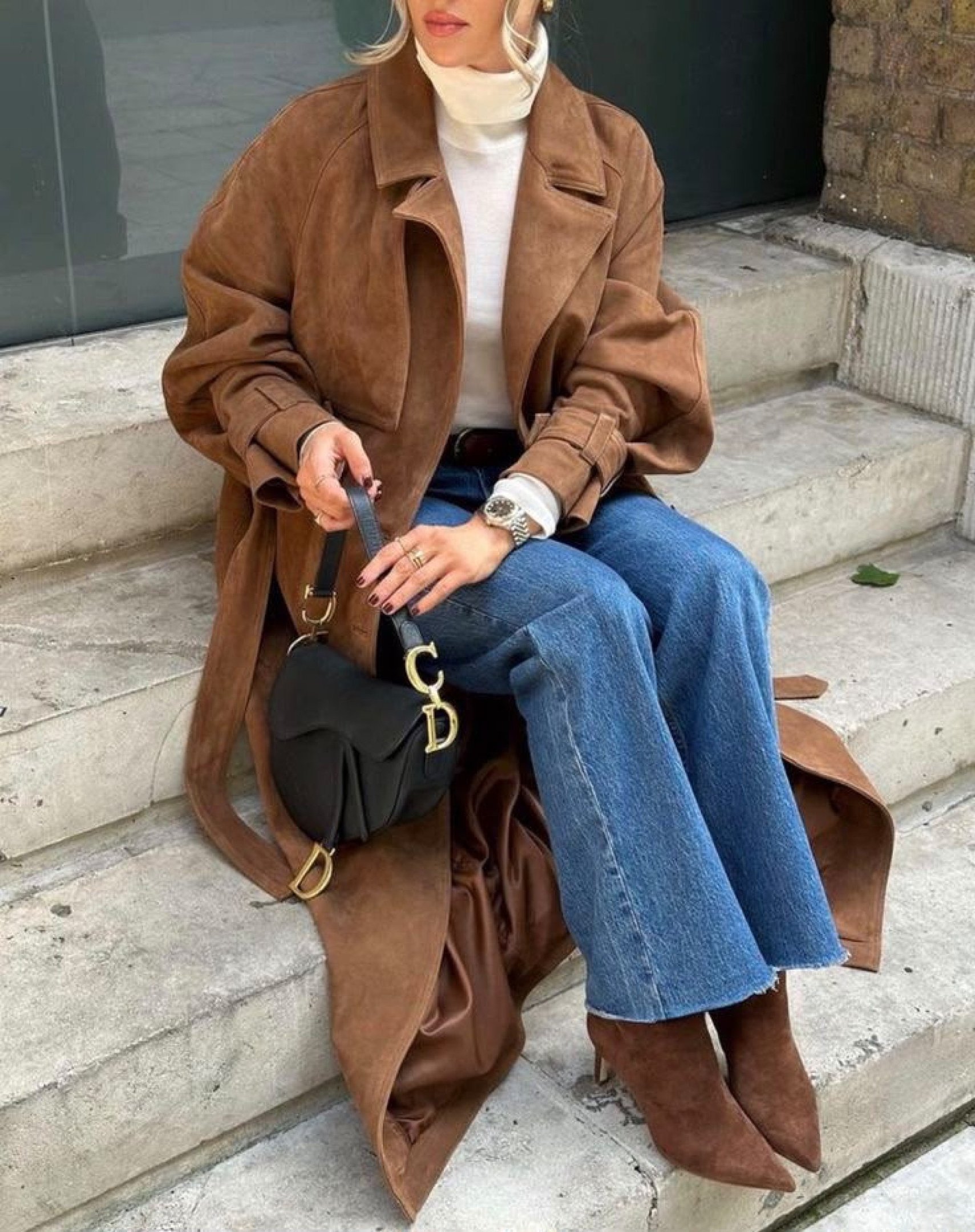 Clássico atemporal: a camurça retorna como protagonista no mundo fashion