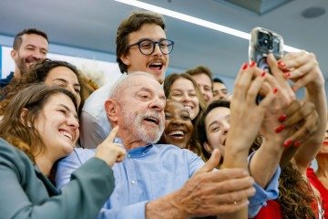 'Viva o dia do nordestino, meus conterrâneos, minhas conterrâneas do meu querido Nordeste', disse Lula, que nasceu em Pernambuco - (crédito: Ricardo Stuckert) 'Viva o dia do nordestino, meus conterrâneos, minhas conterrâneas do meu querido Nordeste', disse Lula, que nasceu em Pernambuco - (crédito: Ricardo Stuckert)