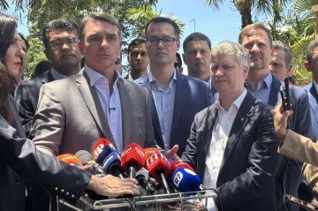 Flávio evitou dizer se é a favor ou contra a Medida Provisória do governo que proibiu as bets no Brasil - (crédito: Luíza Altoé/ CB) Flávio evitou dizer se é a favor ou contra a Medida Provisória do governo que proibiu as bets no Brasil - (crédito: Luíza Altoé/ CB)