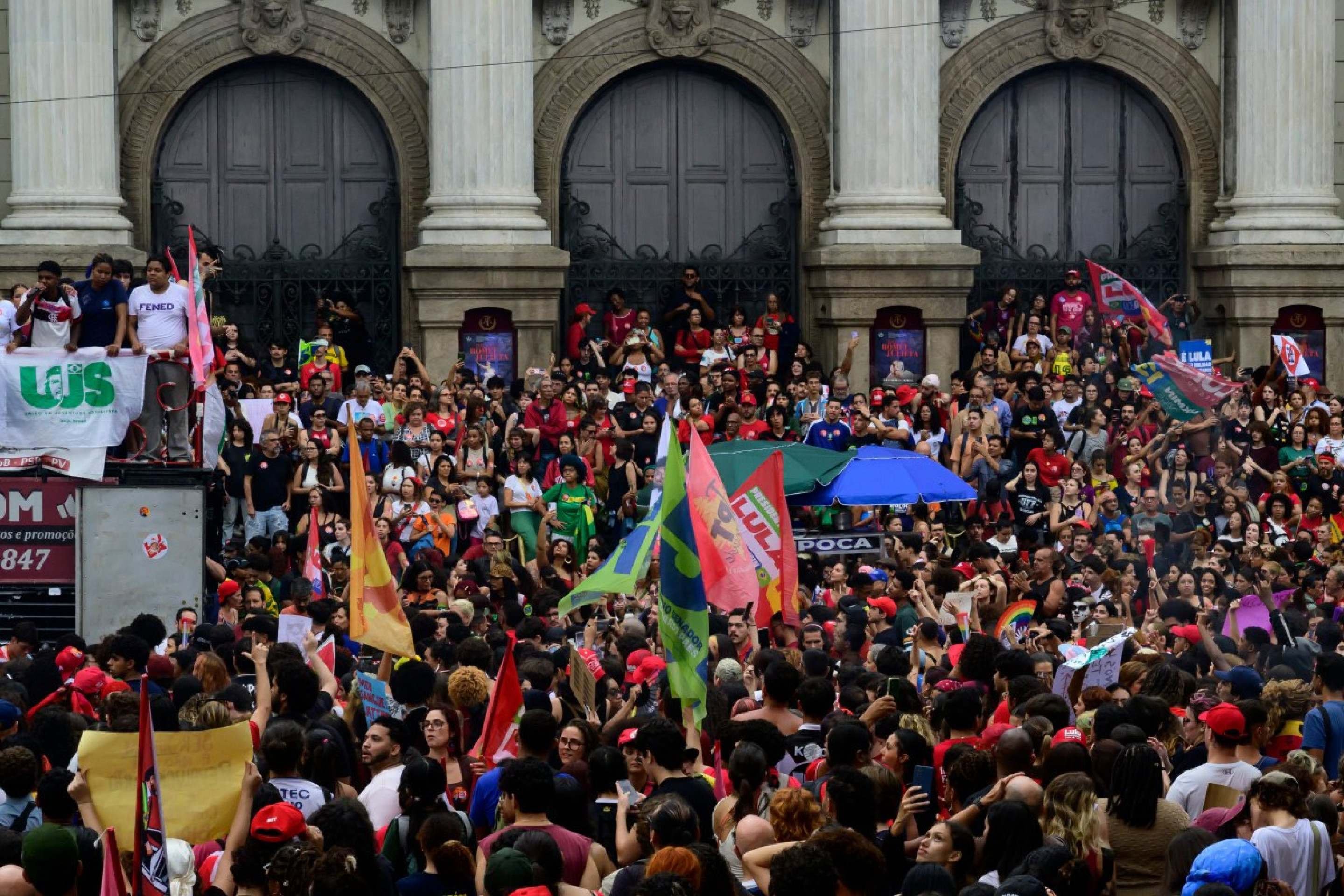 Manifesta&ccedil;&atilde;o a favor de Lula no Rio de Janeiro nesta quarta-feira (7/10)
