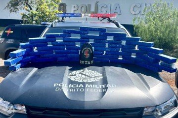 Droga estava dentro de uma casa em Vicente Pires - (crédito: PMDF/Divulgação) Droga estava dentro de uma casa em Vicente Pires - (crédito: PMDF/Divulgação)