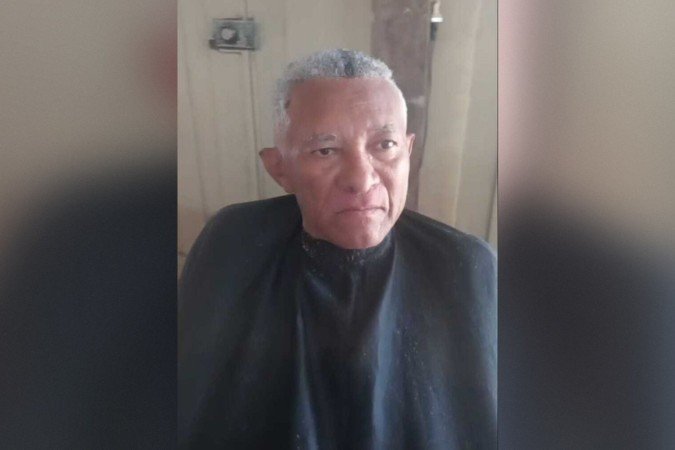 Na última vez que foi visto, Francisco estava vestindo uma blusa azul claro e uma bermuda marrom - (crédito: Arquivo pessoal) Na última vez que foi visto, Francisco estava vestindo uma blusa azul claro e uma bermuda marrom - (crédito: Arquivo pessoal)