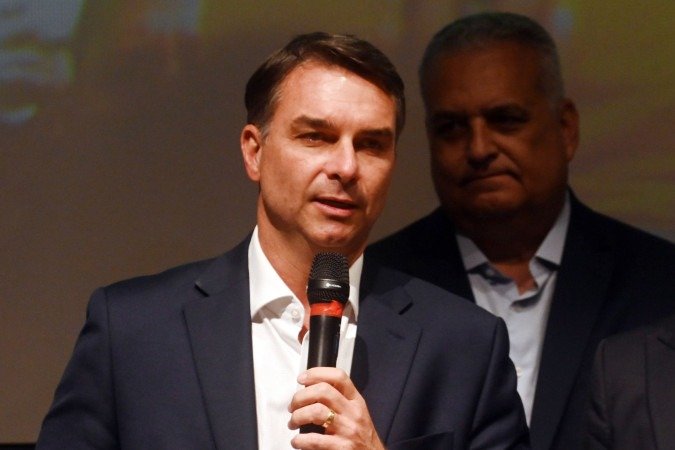 08/10/2026. Ed Alves/CB/D.A Press. Politica. Canditado Flavio Bolsonaro com Governadores Eleitos e Senadores. - (crédito: Ed Alves/CB/D.A Press) 08/10/2026. Ed Alves/CB/D.A Press. Politica. Canditado Flavio Bolsonaro com Governadores Eleitos e Senadores. - (crédito: Ed Alves/CB/D.A Press)