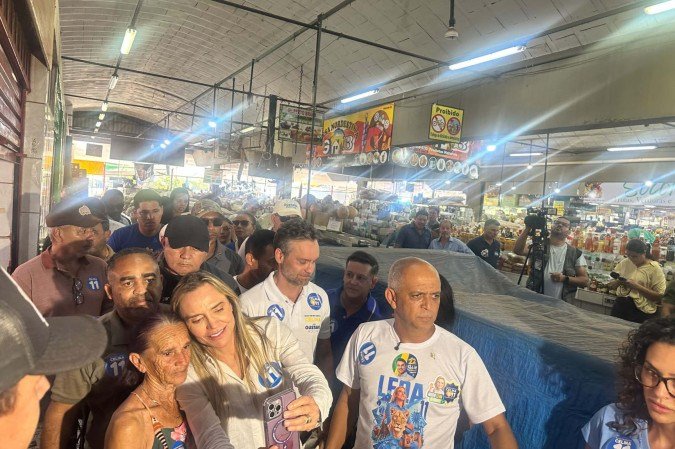 Celina faz apelo a quem se absteve de votar para ir às urnas no segundo turno
- (crédito: Mila Ferreira/CB/DA Press) Celina faz apelo a quem se absteve de votar para ir às urnas no segundo turno
- (crédito: Mila Ferreira/CB/DA Press)