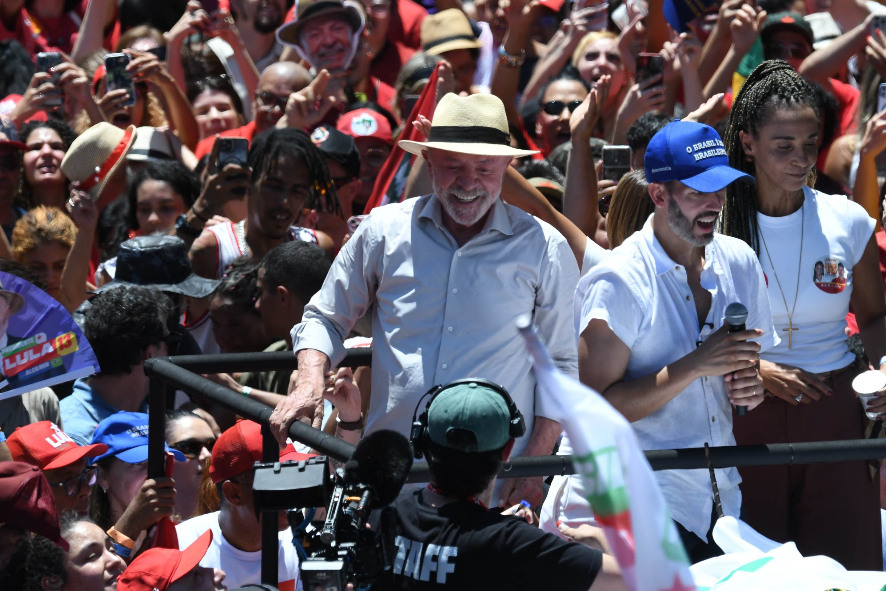 Lula e Leandro Grass participam de ato em Ceil&acirc;ndia