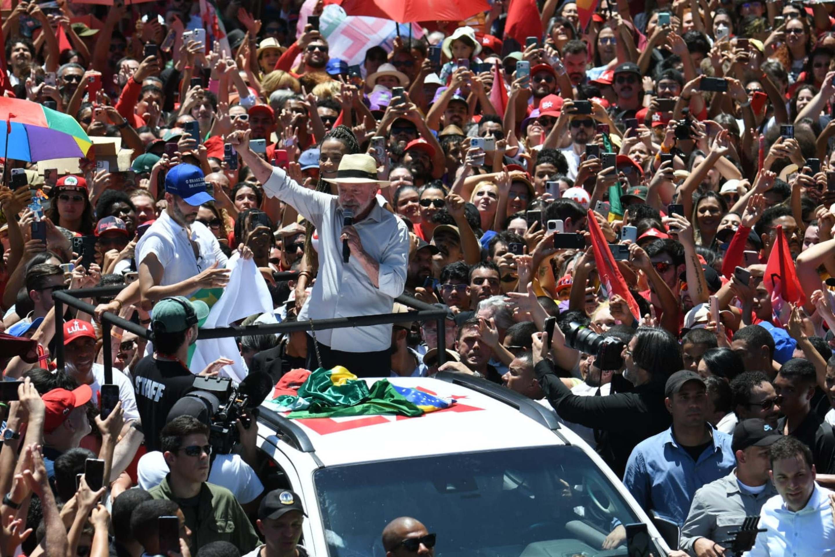 Lula e Leandro Grass participam de ato em Ceil&acirc;ndia