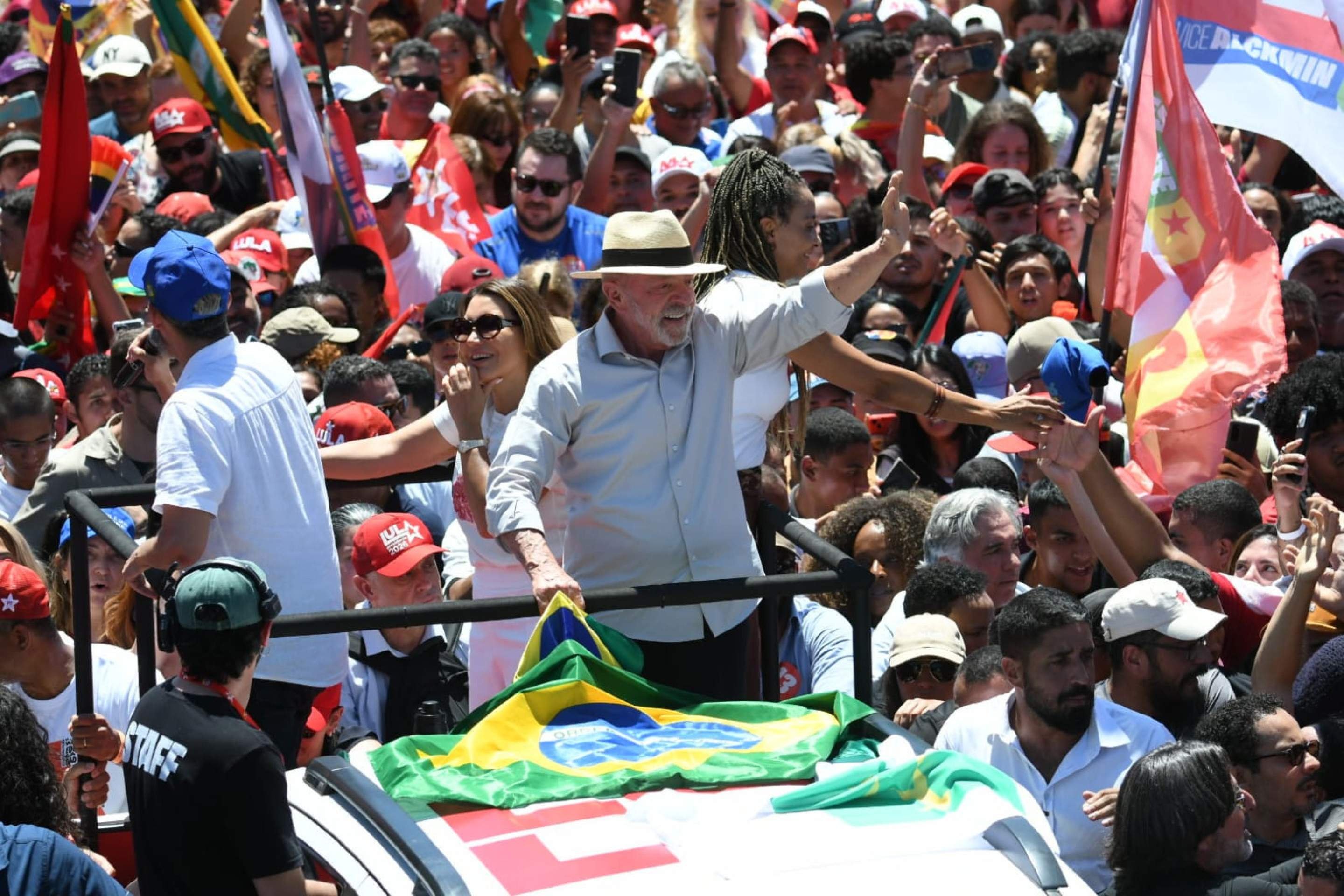 Lula e Leandro Grass participam de ato em Ceil&acirc;ndia