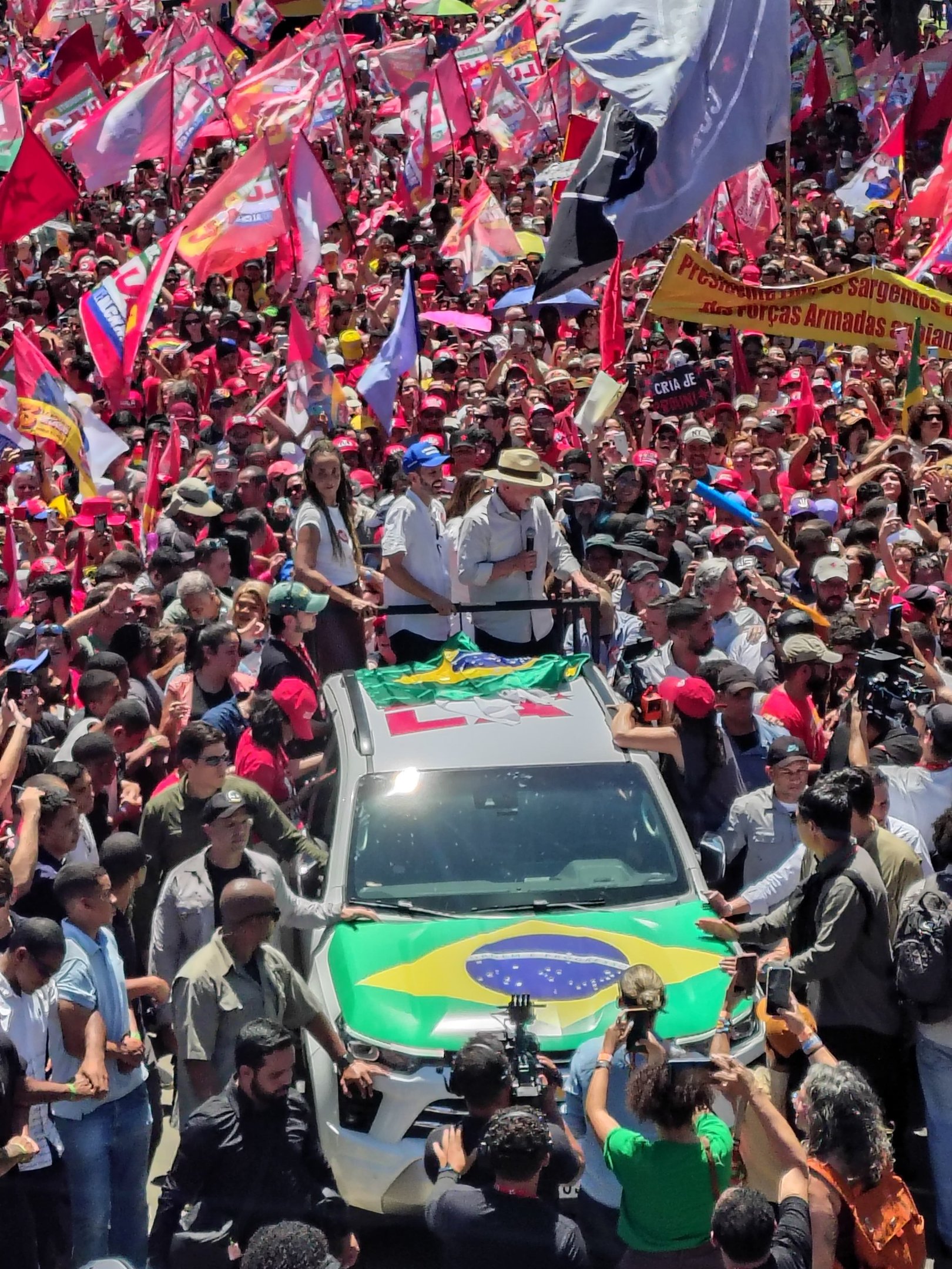 Lula e Leandro Grass participam de ato em Ceil&acirc;ndia