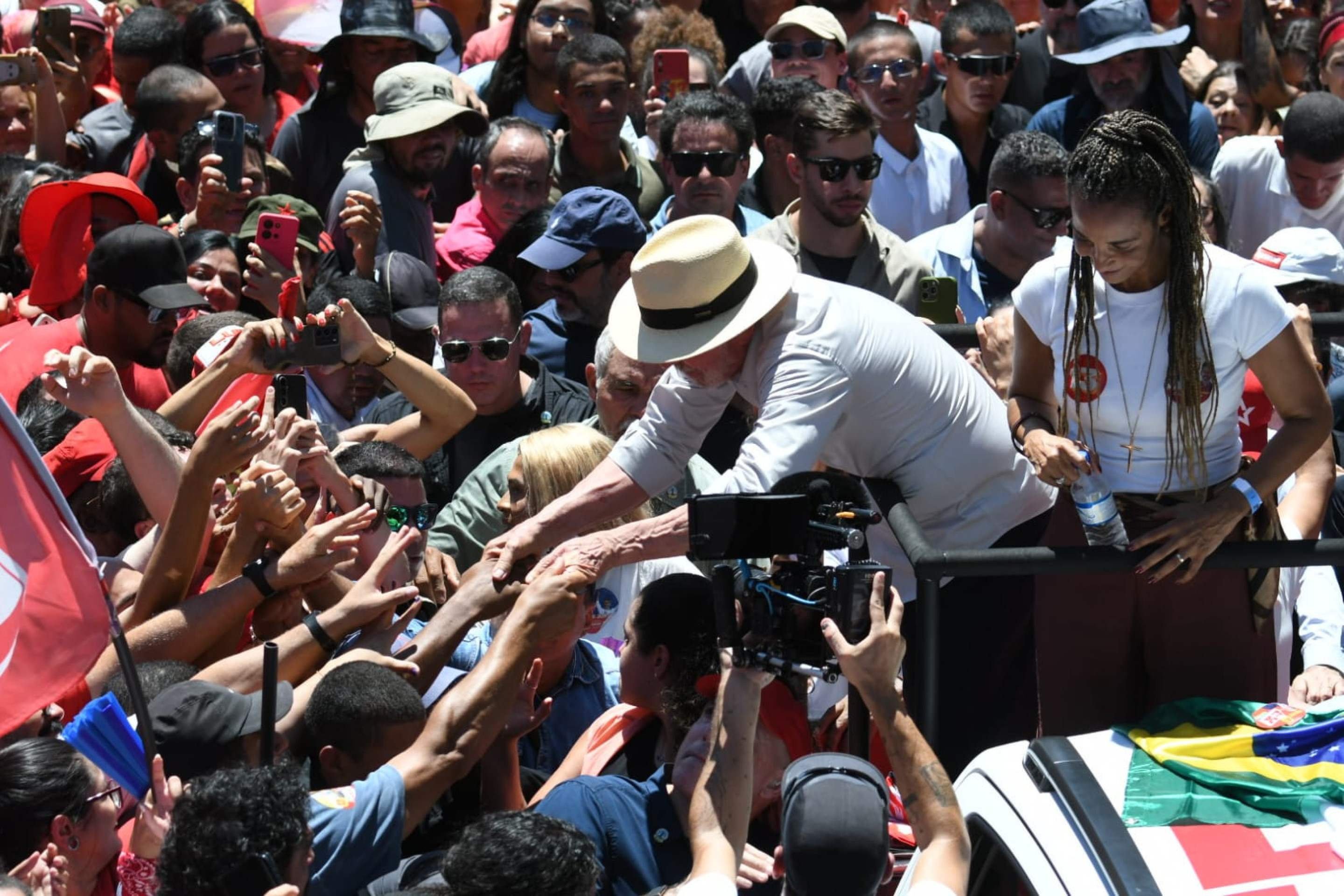 Lula e Leandro Grass participam de ato em Ceil&acirc;ndia