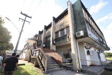 PF já iniciou inquerito para apurar as possiveis causas do incêndio  -  (crédito: Bruna Araújo/MEC)