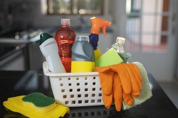 Produtos como cosméticos, tintas e material de limpeza também contribuem para poluição do ar -  (crédito: Magnific)