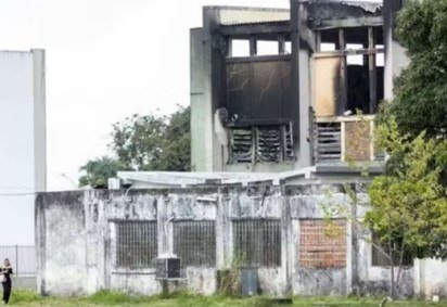 Incêndio nas instalações da UFPE pode ter sido criminoso. Estrutura do prédio calcinado está comprometida -  (crédito: Divulgação/UFPE) -Incêndio nas instalações da UFPE pode ter sido criminoso. Estrutura do prédio calcinado está comprometida -  (crédito: Divulgação/UFPE)