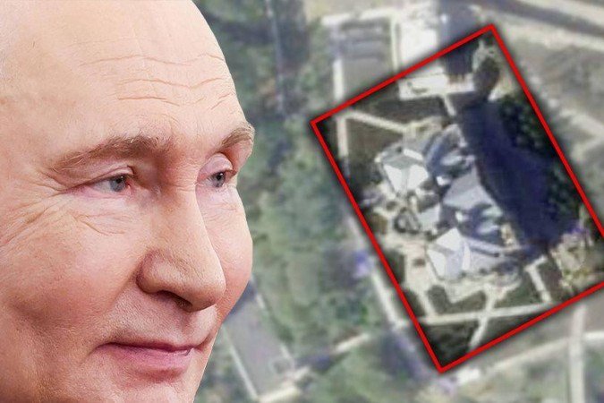 Vladimir Putin (à direita) se exercita em sua academia particular em Bocharov Ruchey, em 2015, ao lado de Dmitry Medvedev, então primeiro-ministro da Rússia - (crédito: BBC) Vladimir Putin (à direita) se exercita em sua academia particular em Bocharov Ruchey, em 2015, ao lado de Dmitry Medvedev, então primeiro-ministro da Rússia - (crédito: BBC)