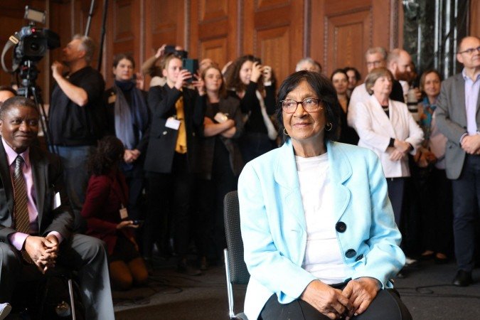 Prêmio Nobel da Paz rende tributo às vítimas dos crimes de guerra