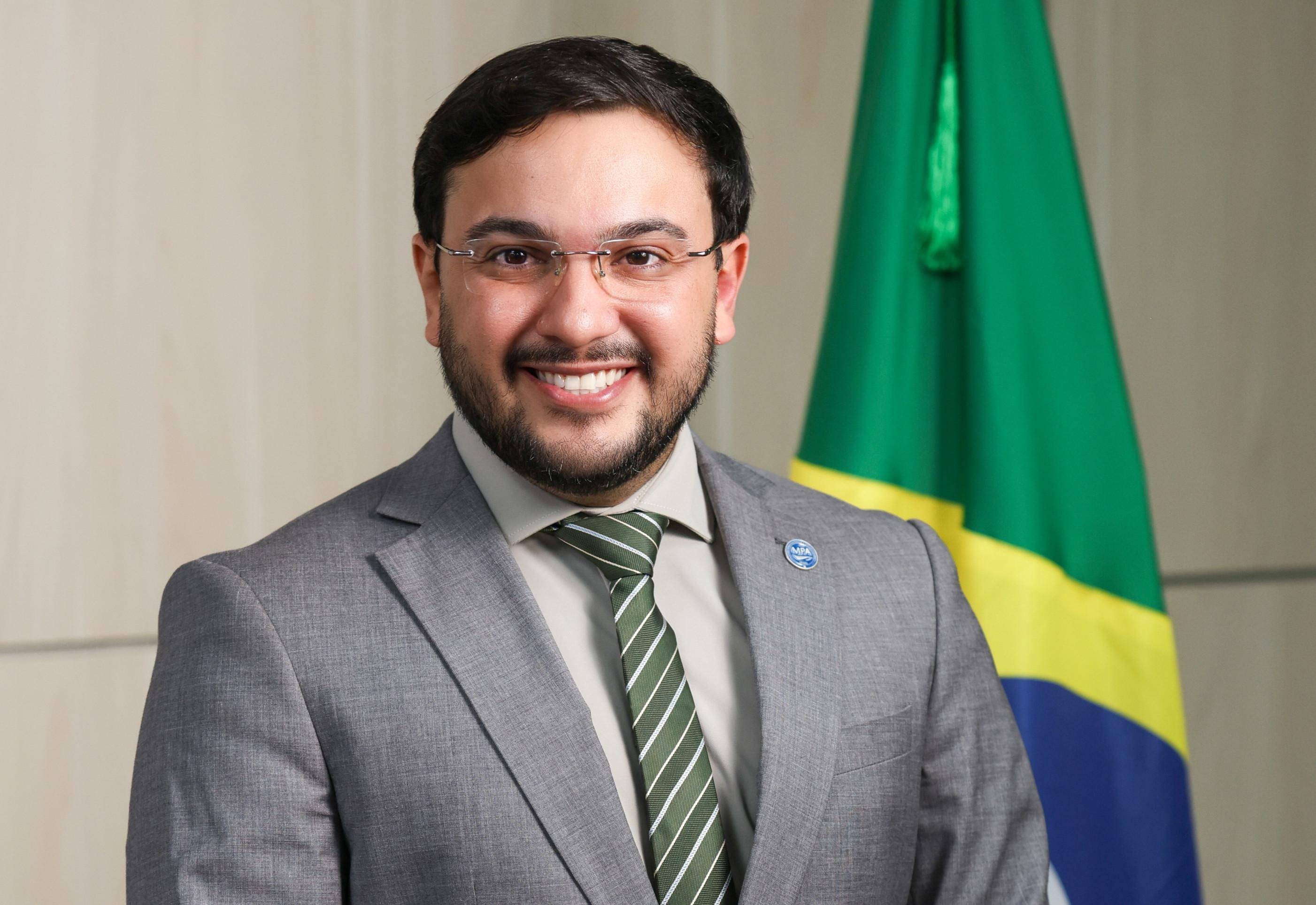 Edipo Ara&uacute;jo, ministro da Pesca e Aquicultura