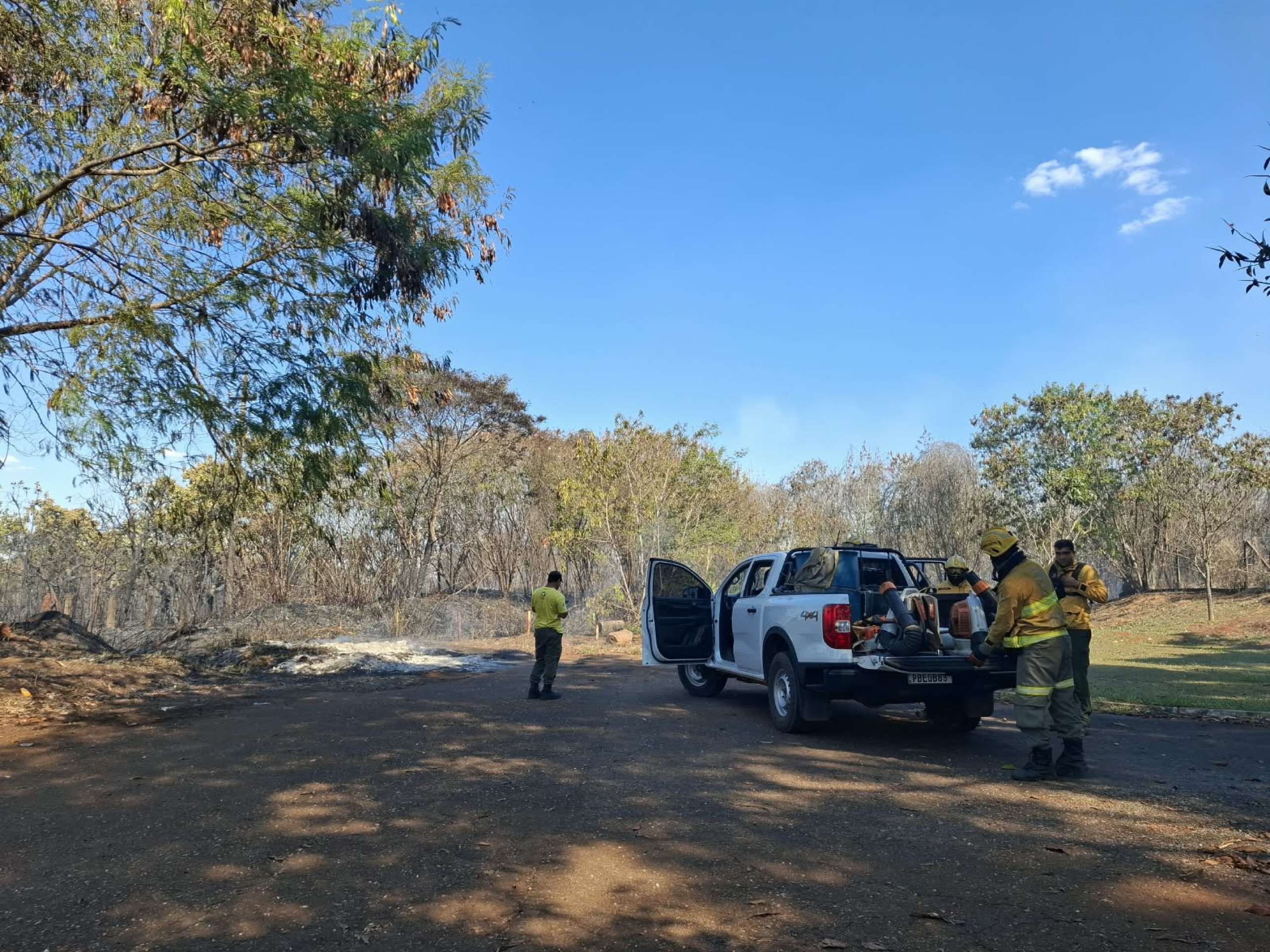 IBRAM realiza os &uacute;ltimos trabalhos para extin&ccedil;&atilde;o completa de pequenos pontos com fagulhas de fogo