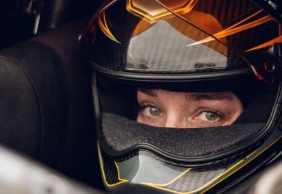 Os pilotos da Top Fuel sofrem força G maior que os astronautas quando são lançados ao espaço -  (crédito: Ben Feetham/Pitlane News) -Os pilotos da Top Fuel sofrem força G maior que os astronautas quando são lançados ao espaço -  (crédito: Ben Feetham/Pitlane News)