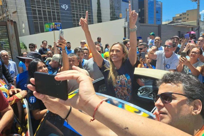 Celina reforçou a importância de orientar os eleitores a conferir os números dos candidatos na urna eletrônica - (crédito: Laezia Bezerra) Celina reforçou a importância de orientar os eleitores a conferir os números dos candidatos na urna eletrônica - (crédito: Laezia Bezerra)