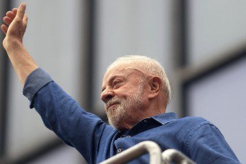 Lula recebe apoio de diretórios estaduais do MDB do Norte e Nordeste para a disputa do segundo turno das eleições de 2026 - (crédito: AFP) Lula recebe apoio de diretórios estaduais do MDB do Norte e Nordeste para a disputa do segundo turno das eleições de 2026 - (crédito: AFP)