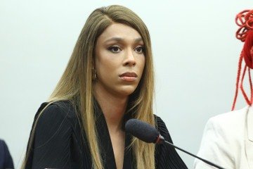 Ao comentar a atuação de Nikolas Ferreira (PL-MG) e Lucas Pavanato (PL-SP), Erika Hilton destacou a força das redes sociais na política atual -  (crédito: Vinicius Loures/Câmara dos Deputados)