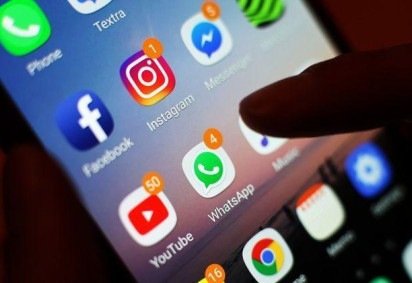 O escritor Marcelo Moutinho teve uma publicação sobre suas lembranças da eleição de 1989 bloqueada no Brasil pelo Instagram às vésperas do primeiro turno deste ano. -  (crédito: Arquivo pessoal) -O escritor Marcelo Moutinho teve uma publicação sobre suas lembranças da eleição de 1989 bloqueada no Brasil pelo Instagram às vésperas do primeiro turno deste ano. -  (crédito: Arquivo pessoal)