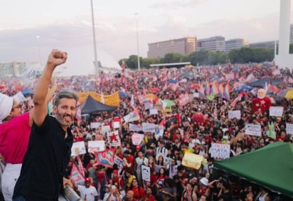 Grass participou da manifestação 